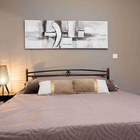 Laconian Collection "Nefeli" Boutique Apartment Sparta Exterior foto